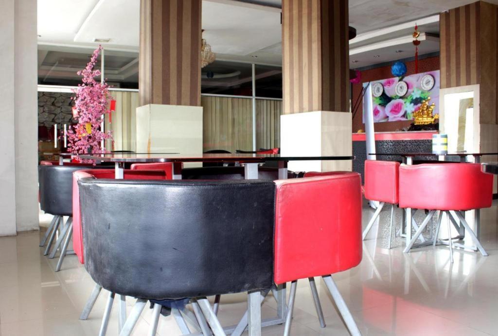 Hotel Permata Makassar Exterior foto